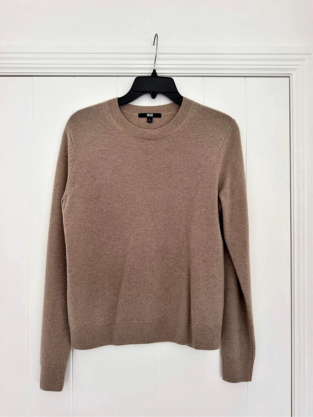 UNIQLO Cashmere Crew Neck Sweater Brown Small